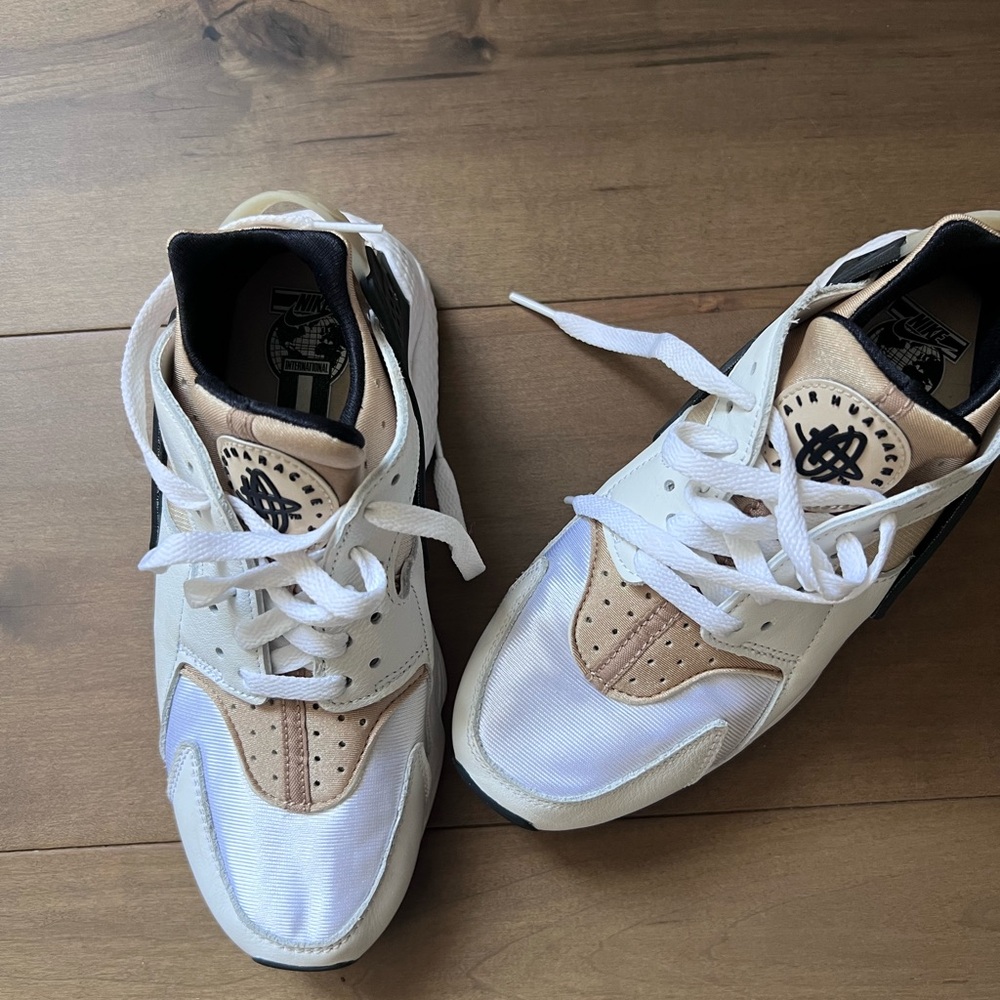Nike White and Tan Sneakers